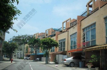 90后夫妇钟情花园洋房 睇楼半个月极速斥1,238万元承接加州豪园独立屋 实用呎价不足1万元
