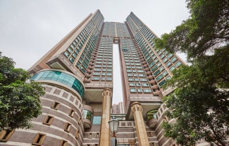 北角豪廷峰783實呎維港海景戶  外區家庭客月租3.8萬元承接