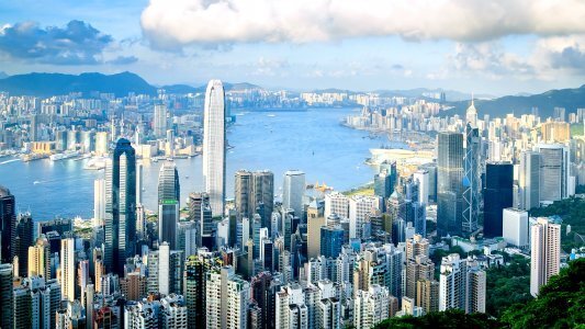 12 Reasons for foreigners to buy properties in Hong Kong