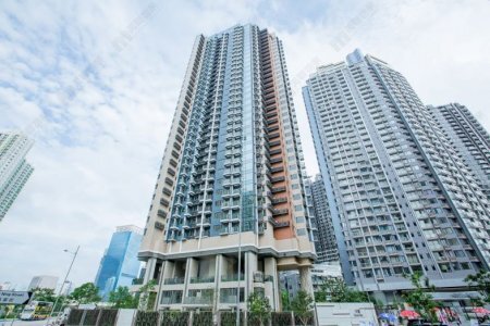 啟德區罕有同類單位放租 外區客「即睇即租」天寰頂層複式戶 少有月租13.7萬元「大租」成交 實用呎租約57.1元