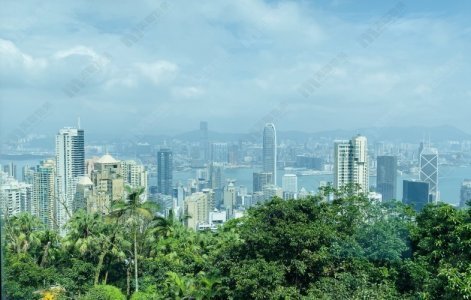 山頂白加道競苑獲溢達集團家族承接2伙