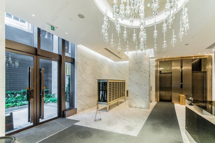 Yoo Residence