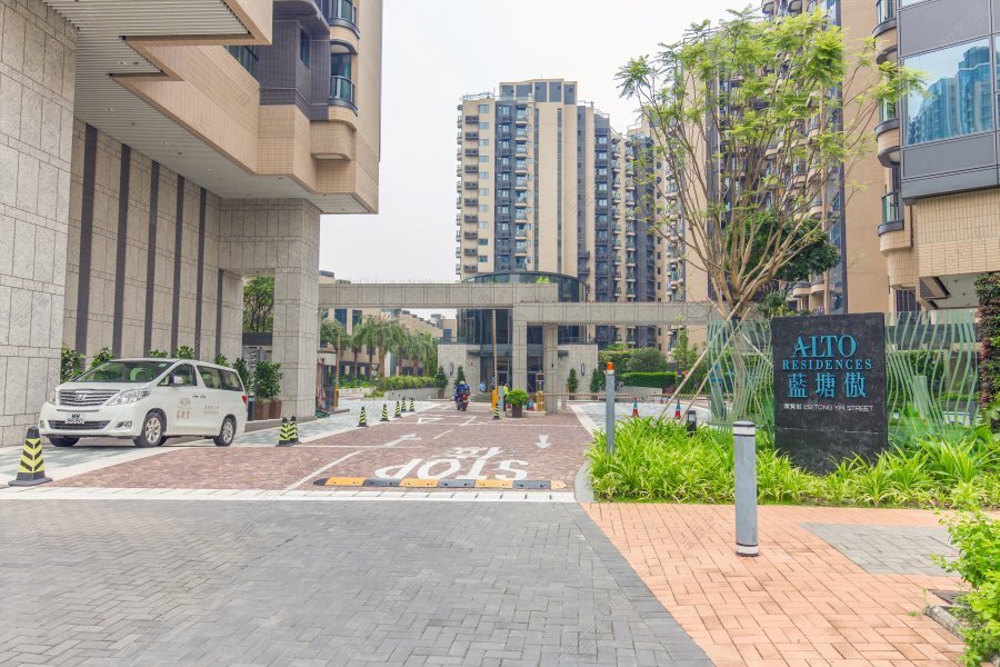 Alto Residences