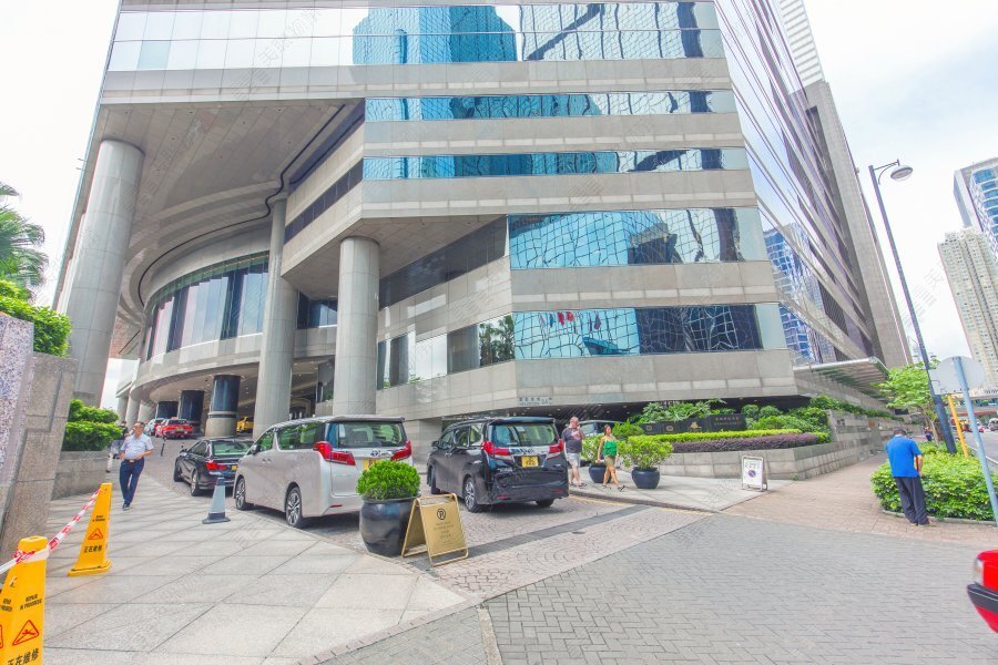 Convention Plaza