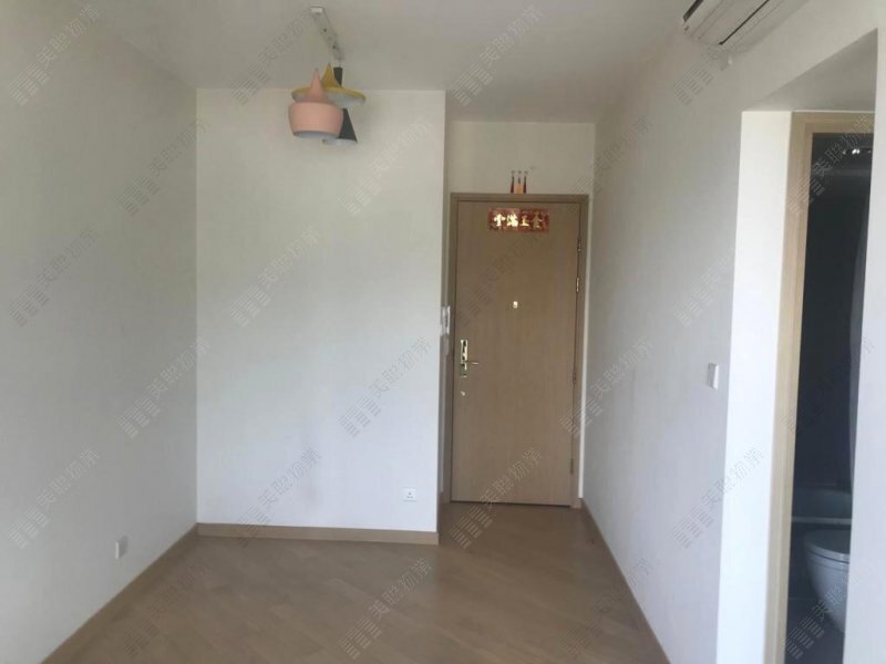 Commune Modern
