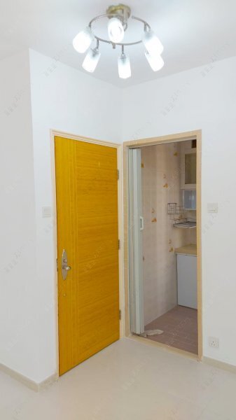 Cosmopolitan Estate