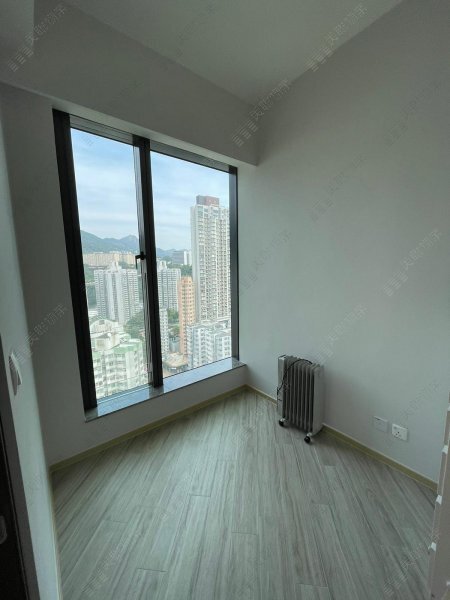 映築
