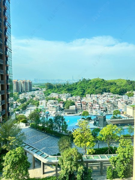 Sun Yuen Long Centre