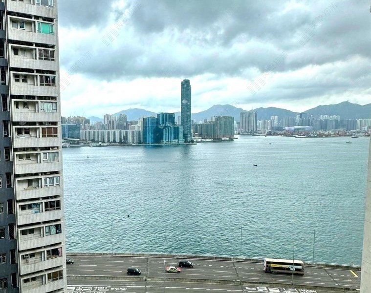 和富中心