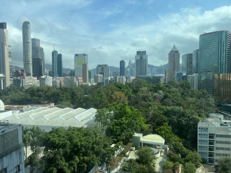 港景峯