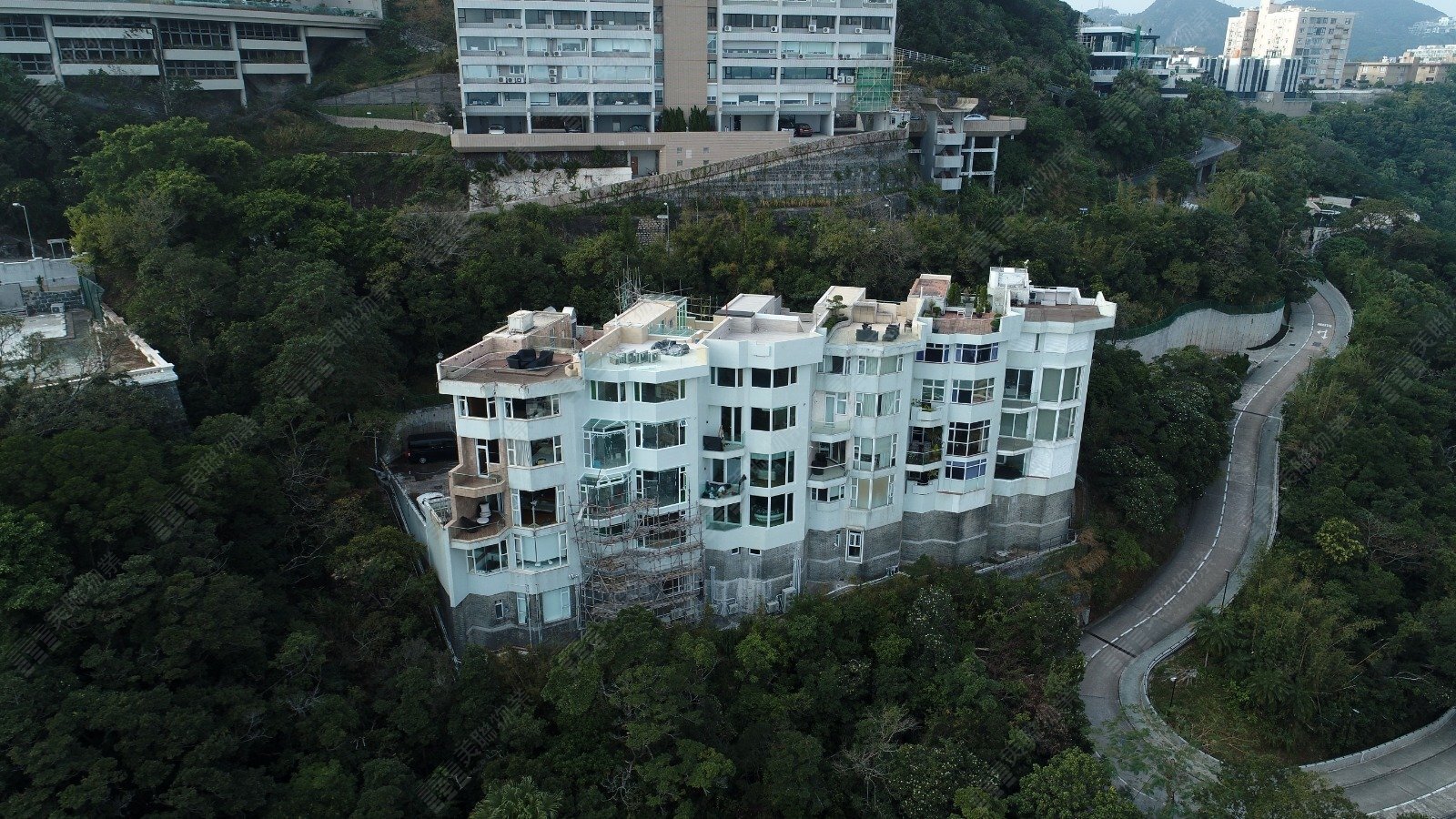 A list of La Hacienda (The Peak) Properties for Sale & Rent Midland