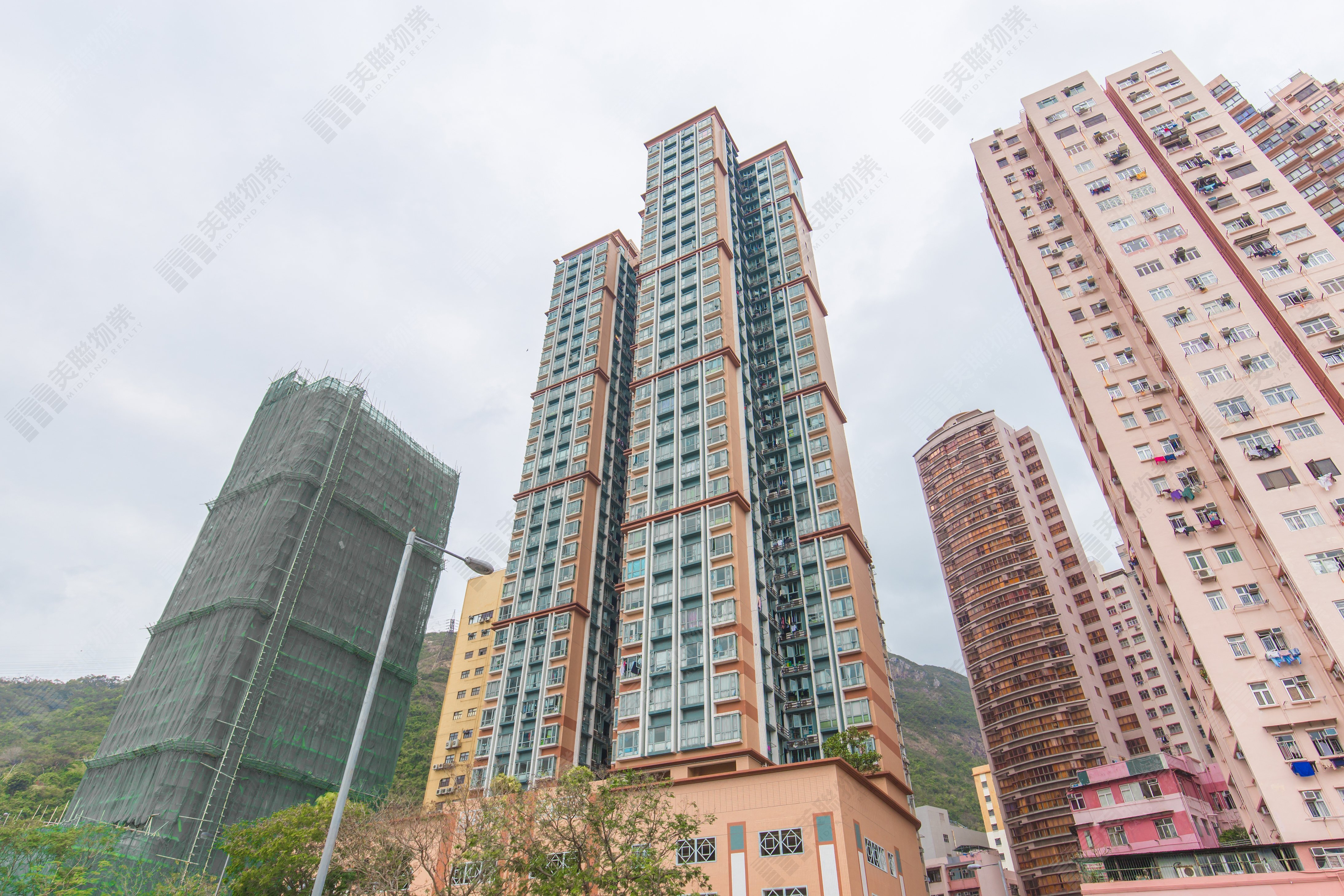 Waterfront South Aberdeen / Tin Wan Estate Page Midland Realty