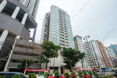 唐英年兒子唐嘉盛斥7280萬購何文田Kadoorie Hill