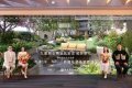 滶蕴累售67伙套逾28亿 指定单位买家享2年节日花韵布置