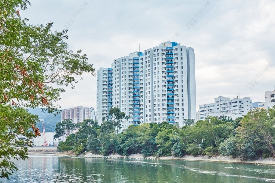 Manlai Court