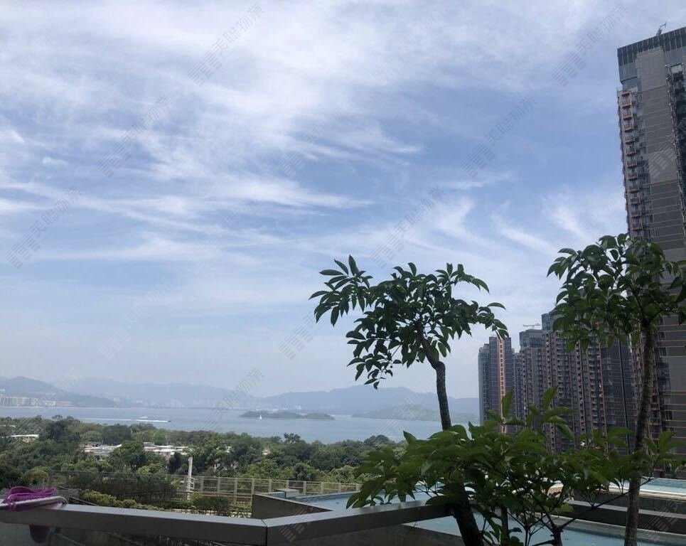 銀湖天峰