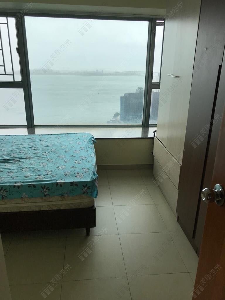 海堤灣畔