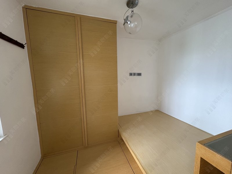 Kam Ying Court