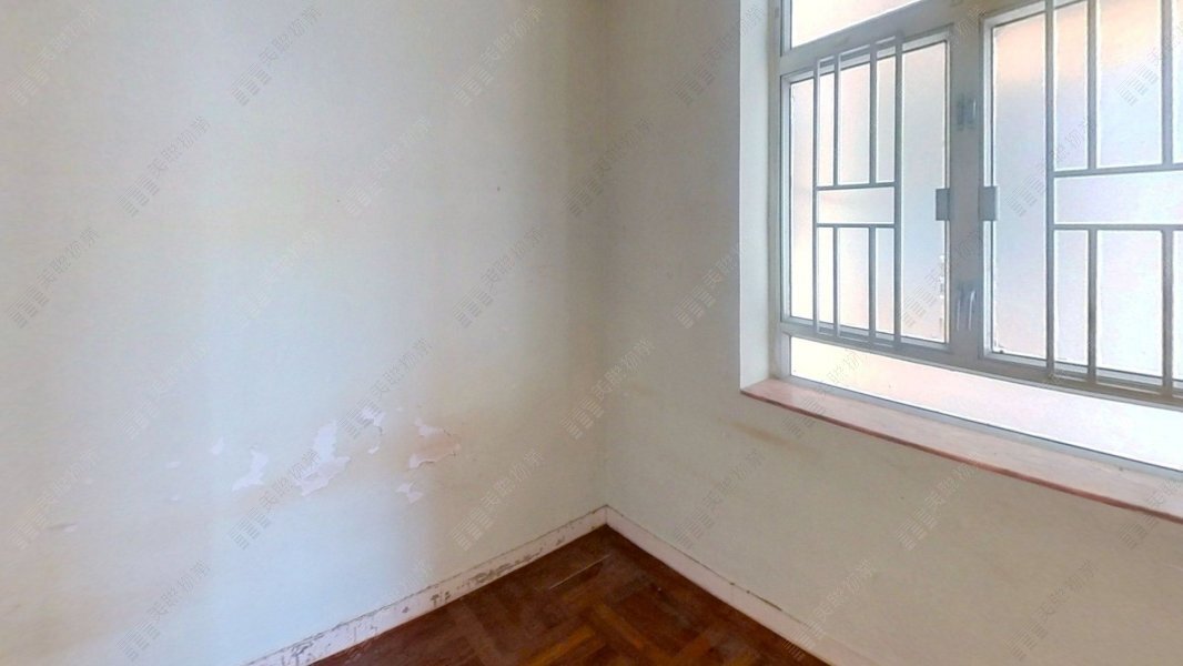 Lung Poon Court