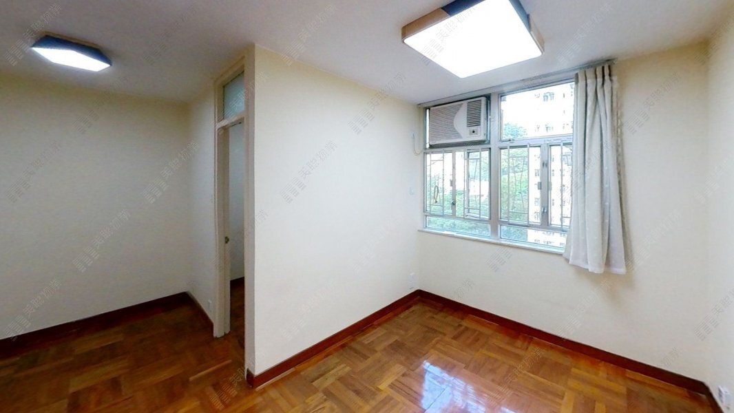 Lung Poon Court