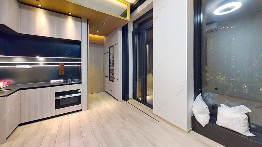 The Quinn.Square Mile